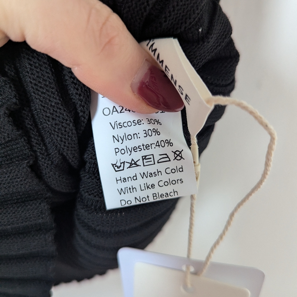 Commense Black Ribbed Blouse - Picture 4 of 6